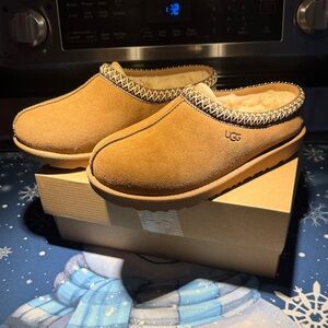 UGG Tasman II Kids 6 New in box